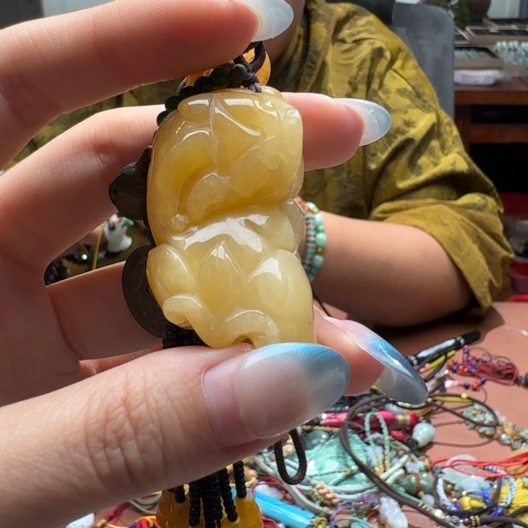 未镶嵌挂件翡翠明