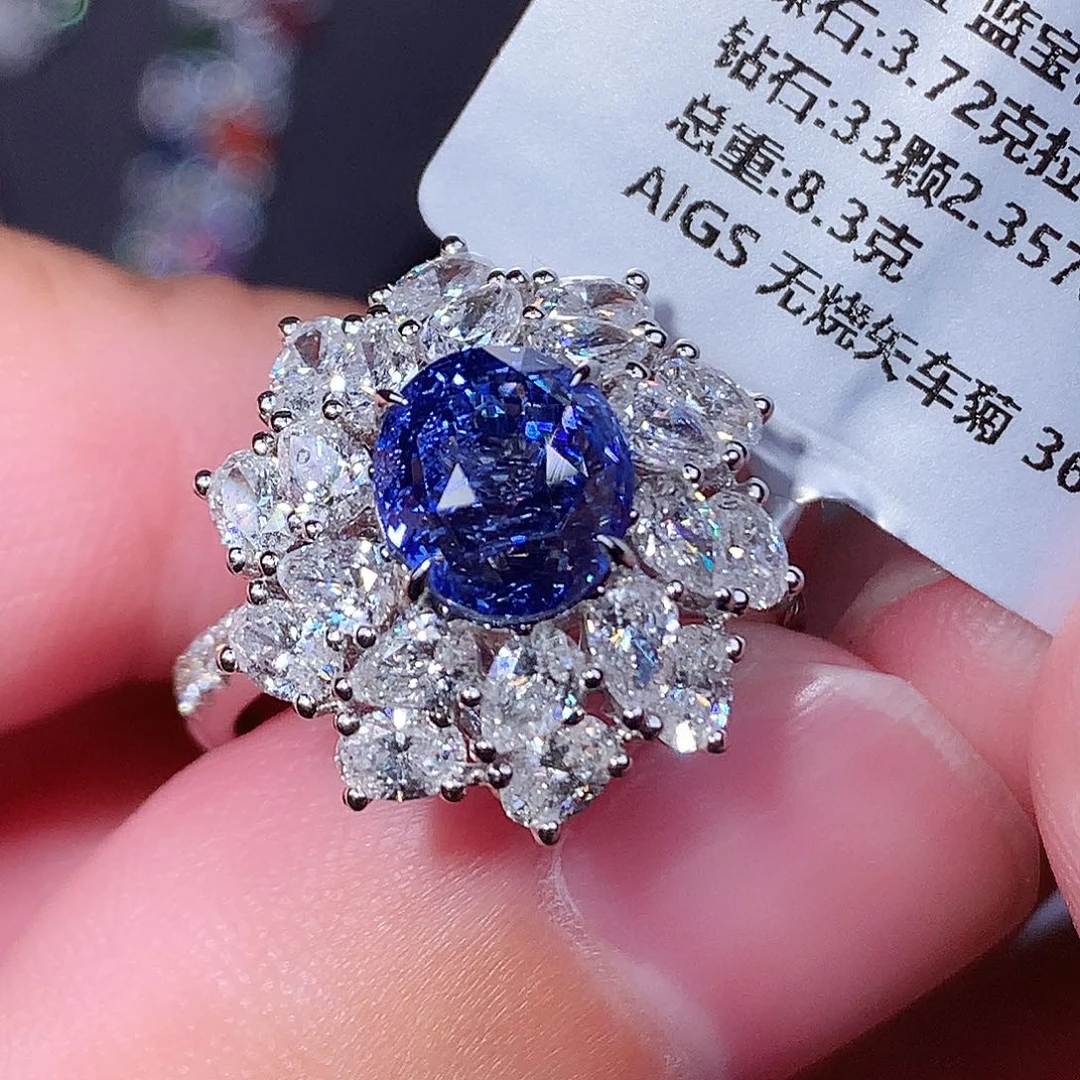 蓝宝石18K金镶嵌戒指