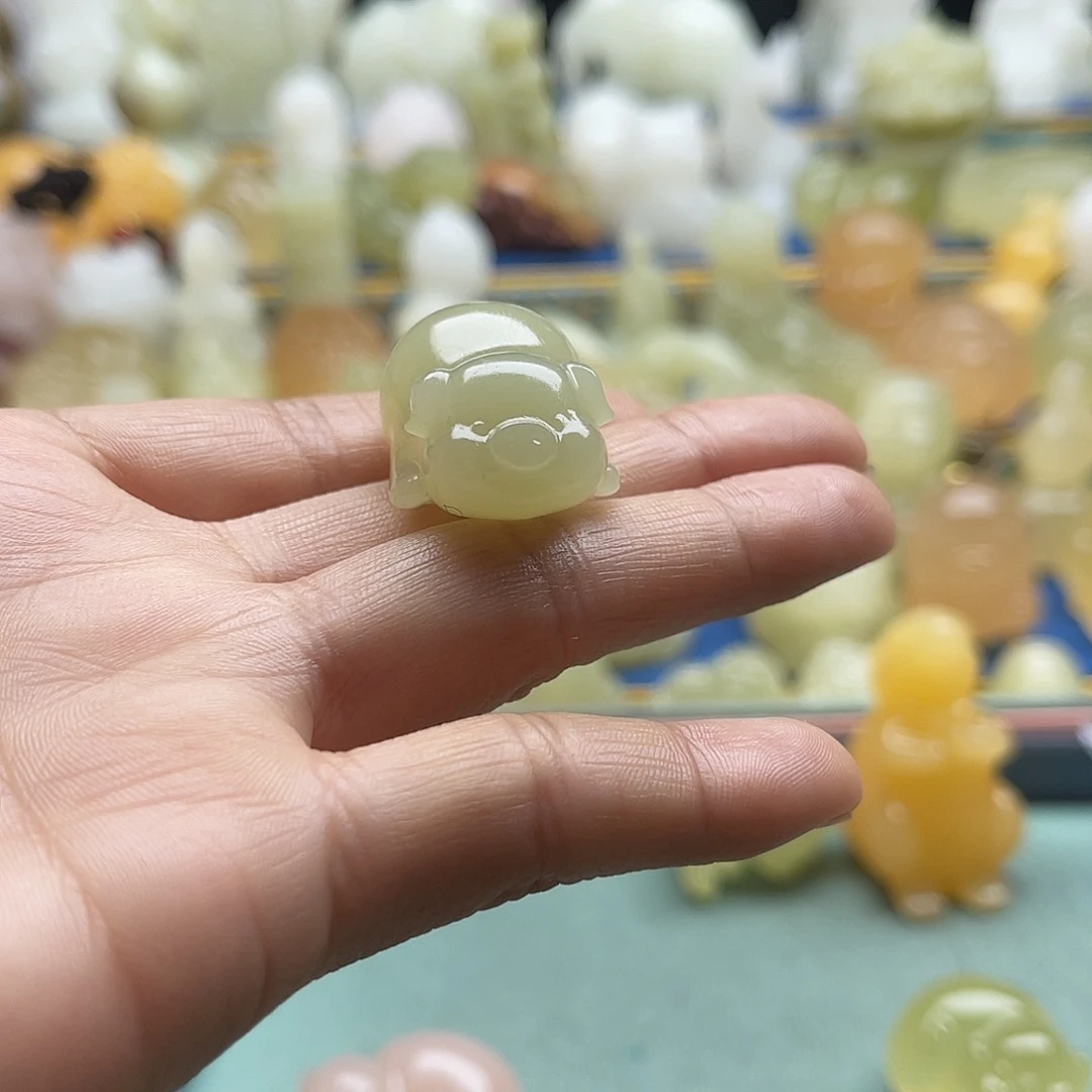 明***富玉天然桌面小摆件