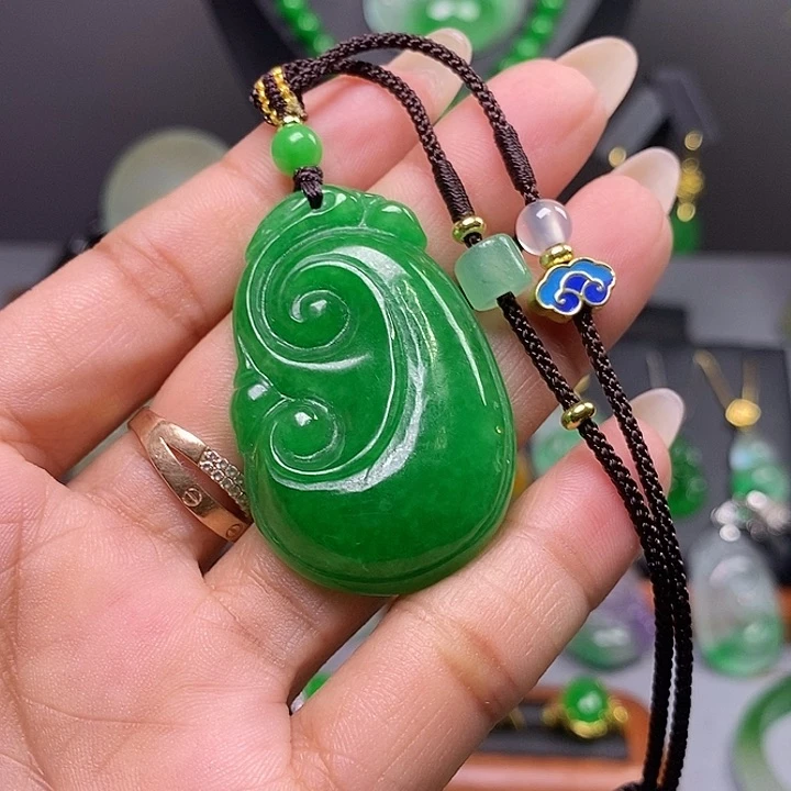 吊坠(赠链)未镶嵌翡翠