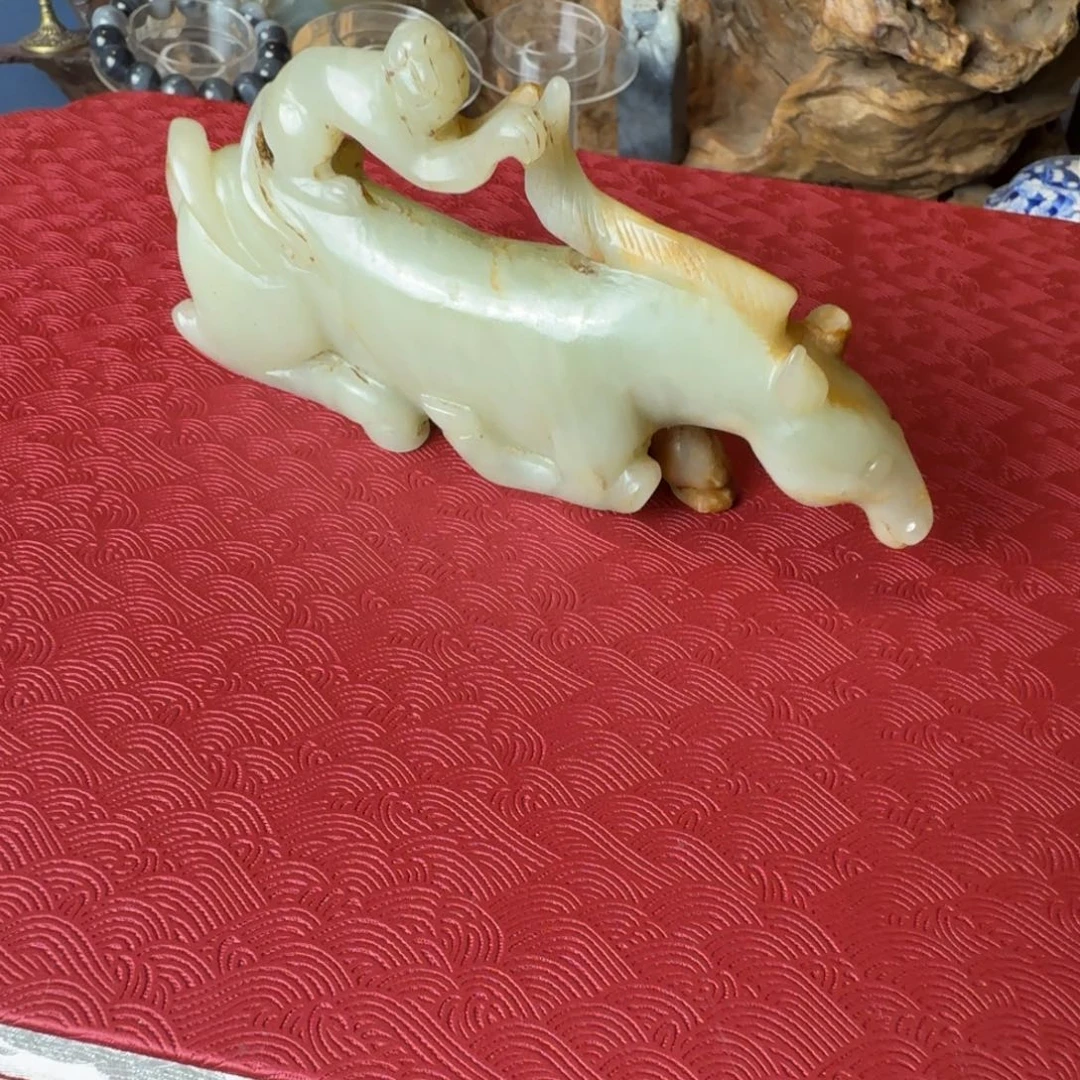 L***️和田玉未镶嵌把件