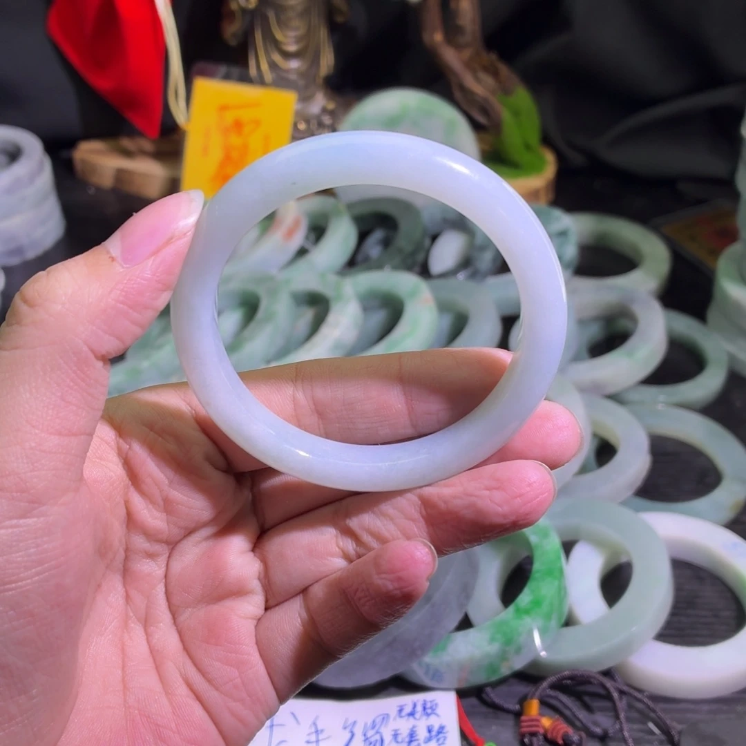 定制翡翠未镶嵌天然翡翠A货毛胚手镯定制