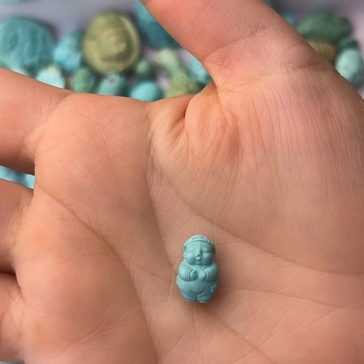 绿松石未镶嵌颈饰J****a原矿绿松石