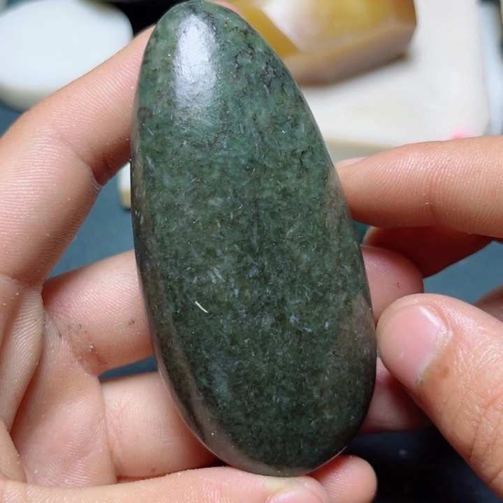 和田玉未镶嵌珠宝奇石