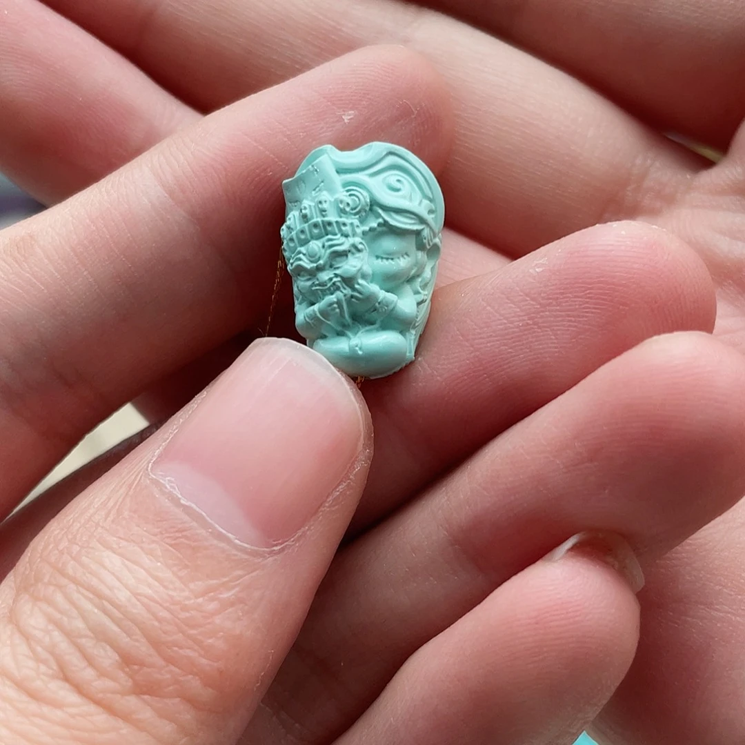 绿松石颈饰未镶嵌