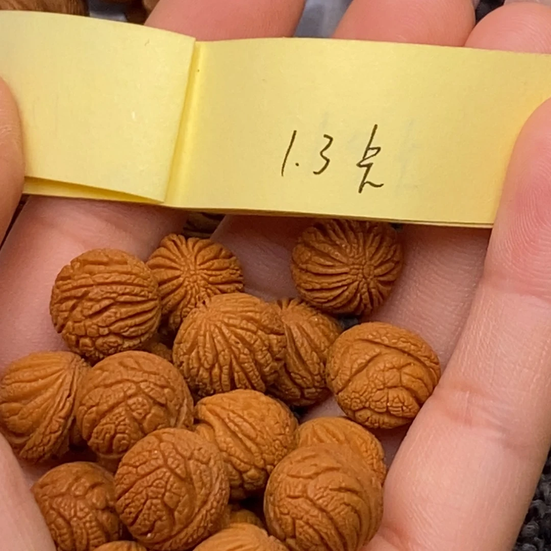 秦岭山脉龙纹桃核 18