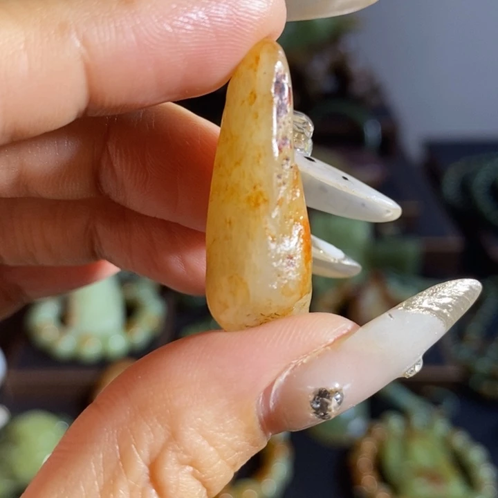 和田玉未镶嵌吊坠(不含链)