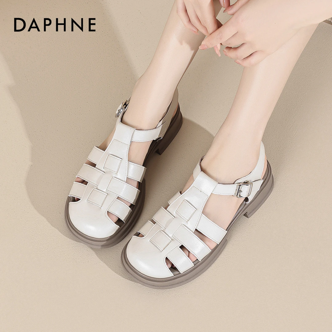 达芙妮包头凉鞋女款2025年女士夏季新款猪笼鞋镂空时尚编织罗马鞋