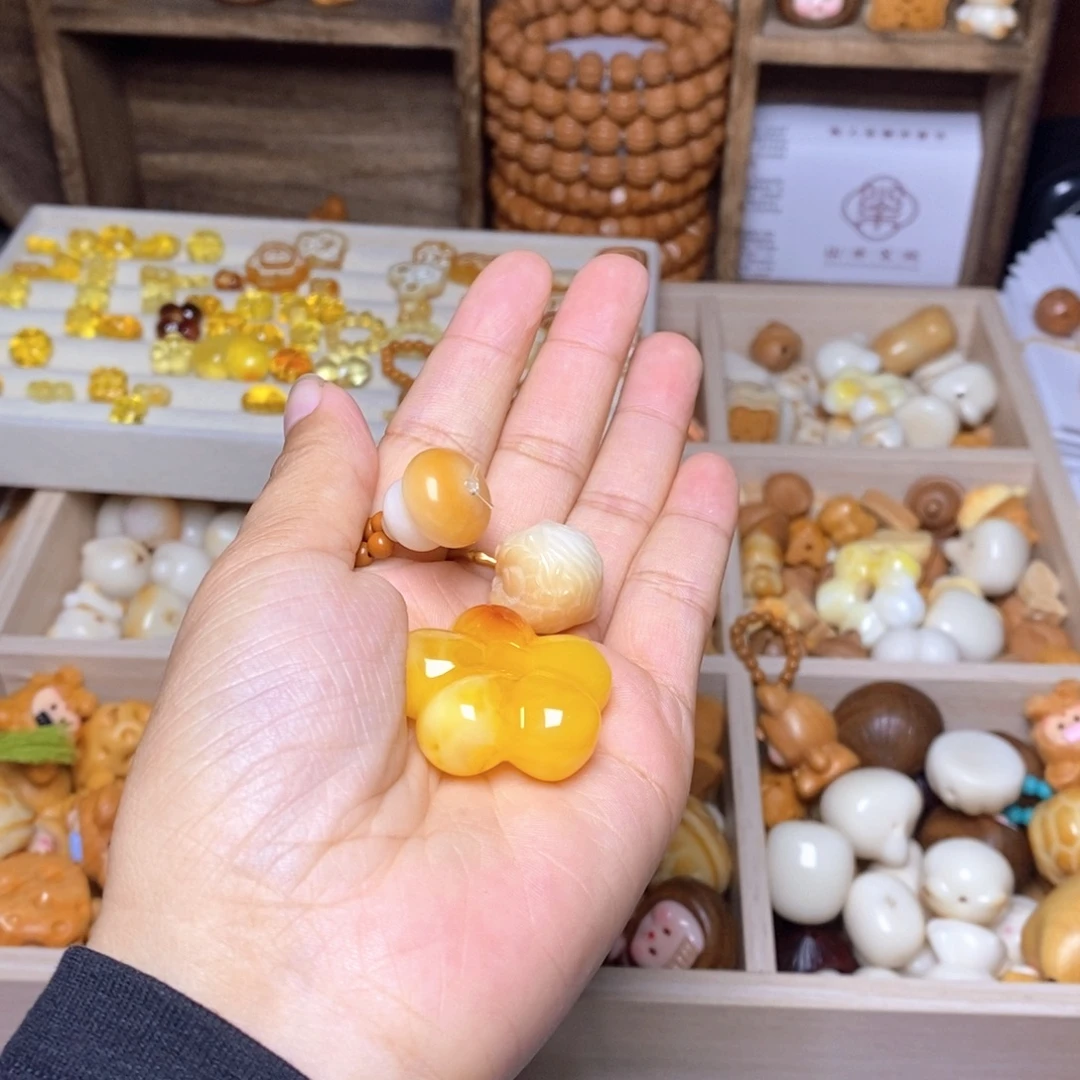 ****）猴头核桃吊坠仿蜜花 醒狮 葫芦提溜