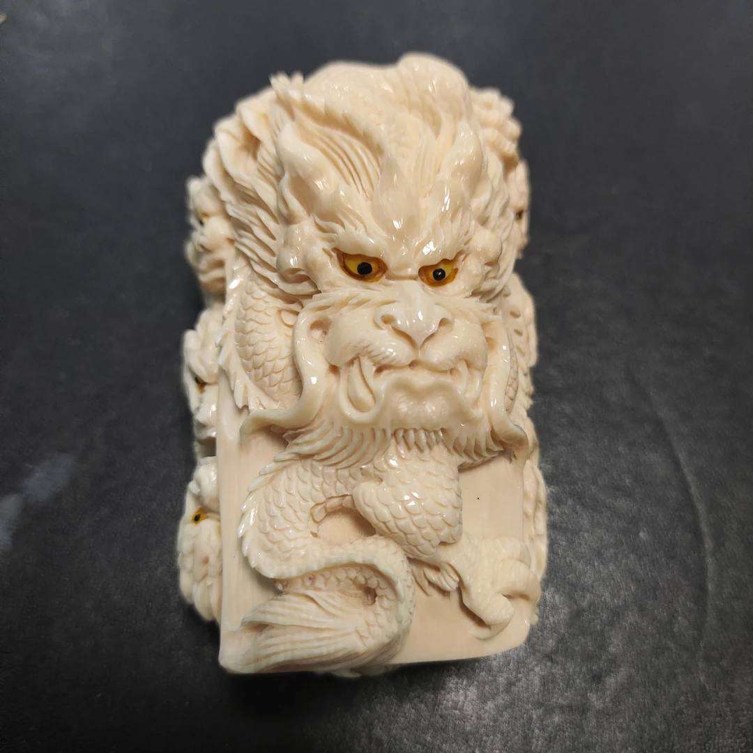 猛犸约140.5克雕刻件ZL1571