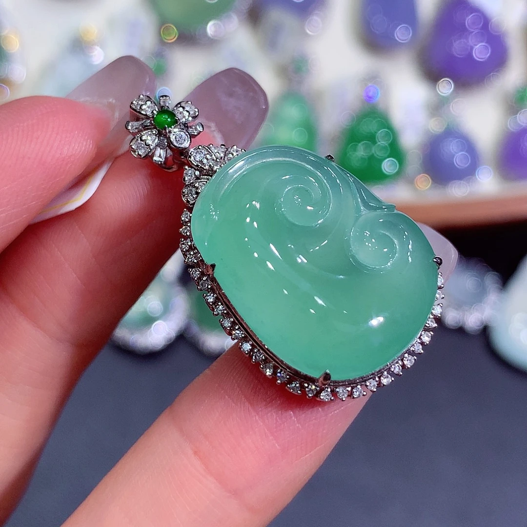 翡翠18K金镶嵌吊坠(不含链)