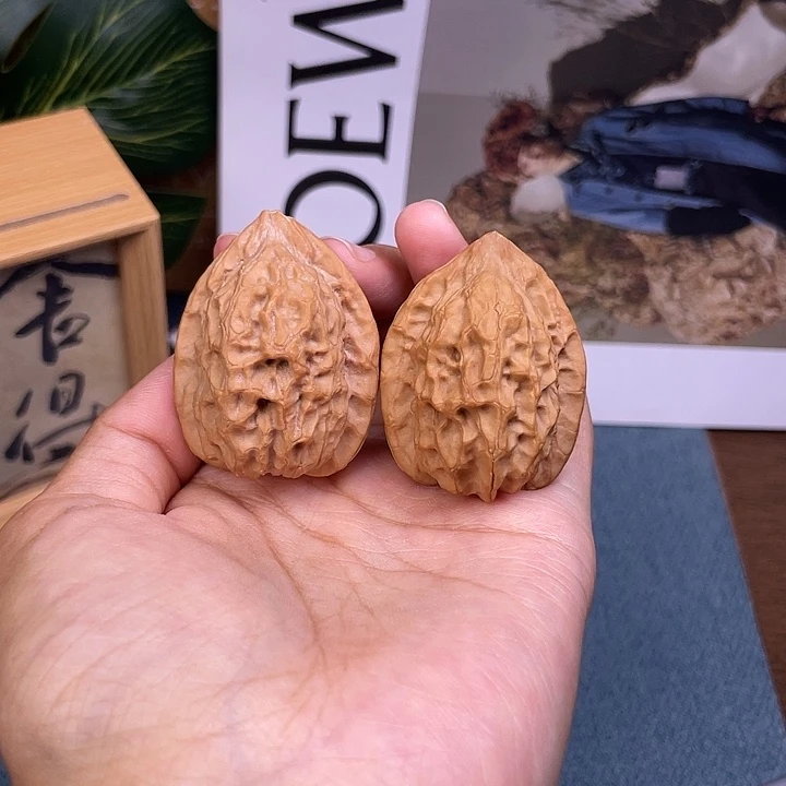 文玩核桃把件鸡心35，37，43