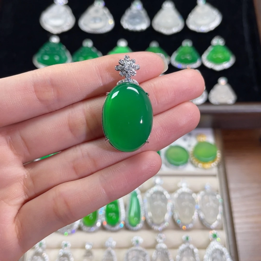我***a玛瑙/玉髓合金颈饰