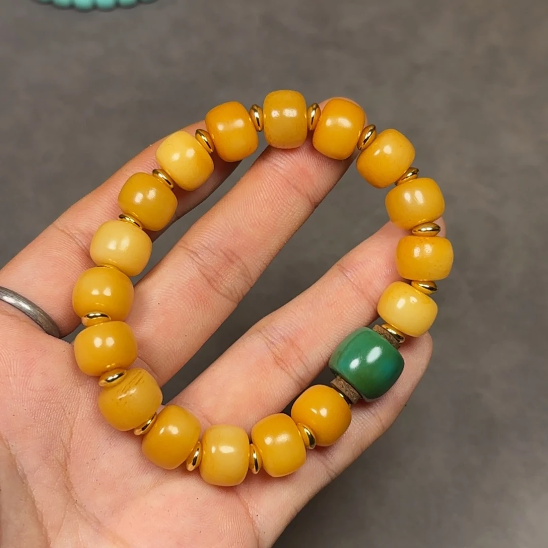 颈饰琉璃踏**云琉璃颈饰