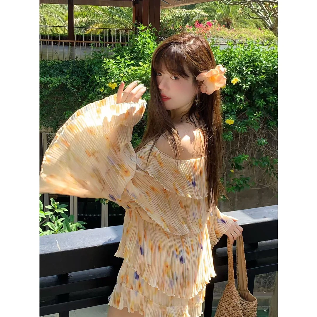 【现货】米米子“西雅图假日”褶皱花束一字肩氛围度假上衣短裤套装