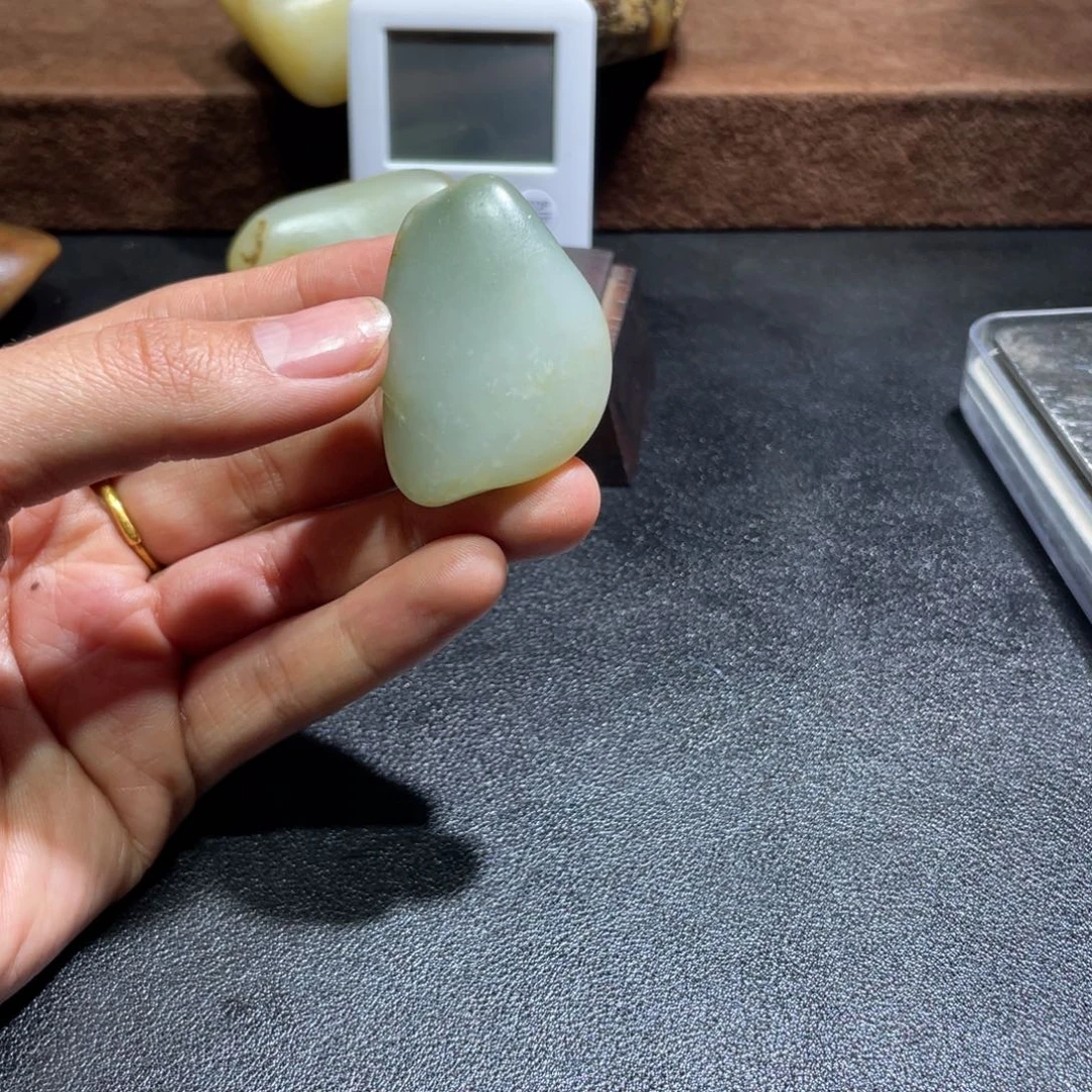 和田玉（子料）未镶嵌挂件