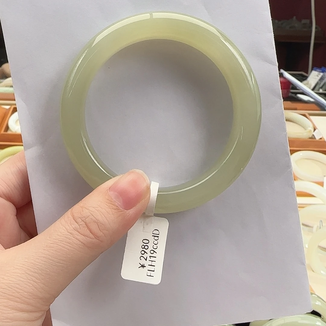 和田玉未镶嵌手镯58高冰宽条 蜂蜜水 主播强推