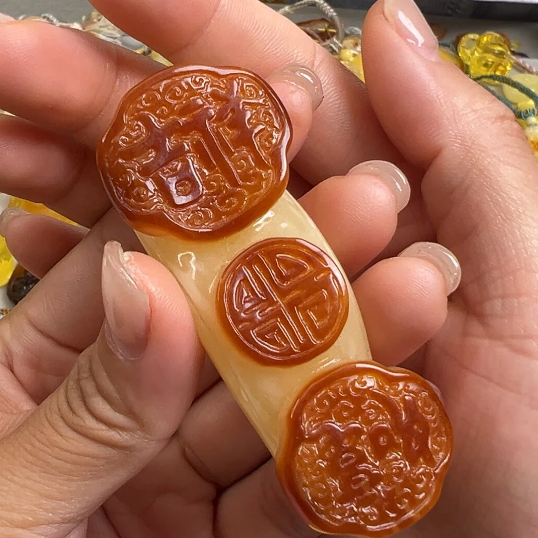 昌***师裸石蜜蜡未镶嵌蜜蜡