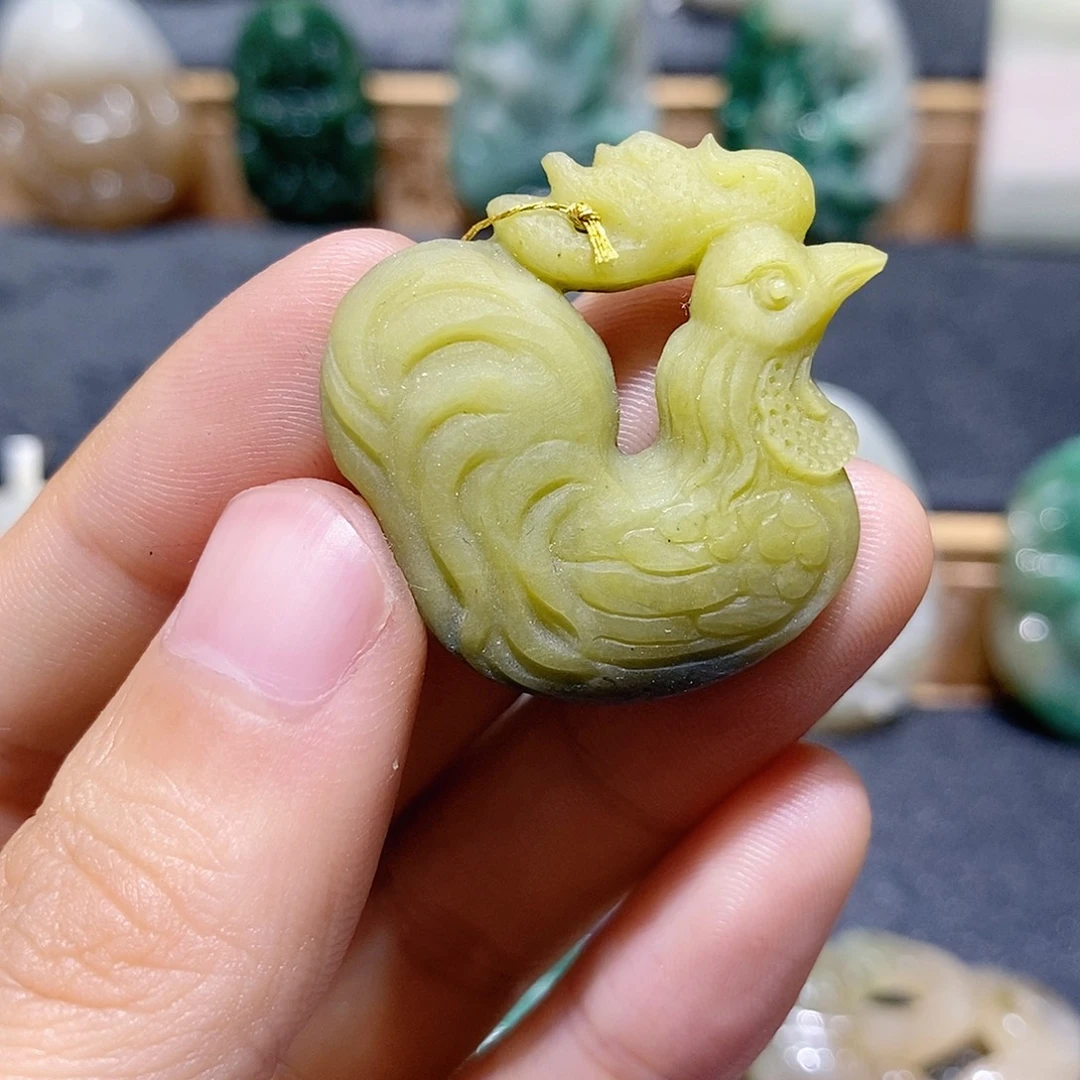 独山玉未镶嵌吊坠
