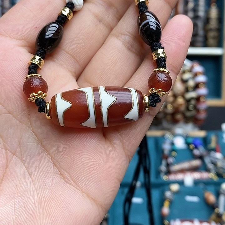 玛瑙/玉髓颈饰合金茹*