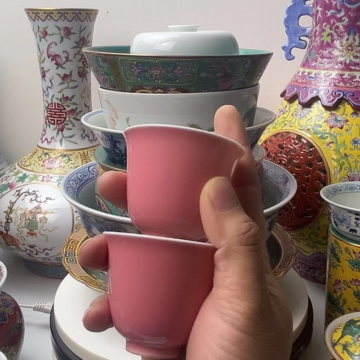 春***风陶摆件单色釉 桃红杯子