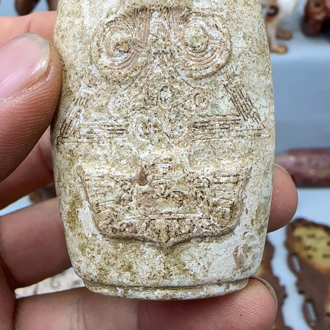 未镶嵌和田玉（糖玉）珠宝奇石