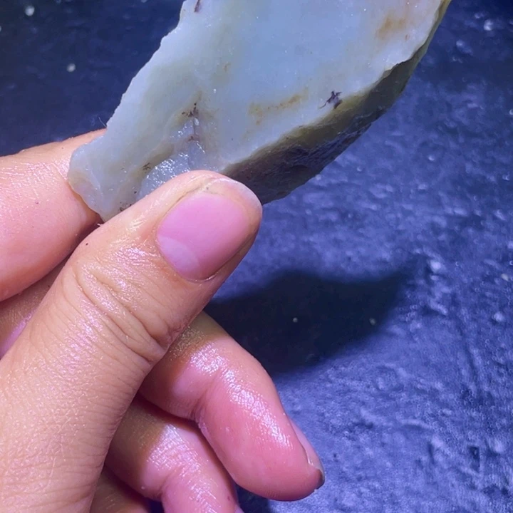 和田玉未镶嵌珠宝半成品