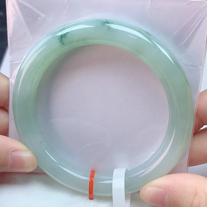 翡翠未镶嵌手镯56圈
