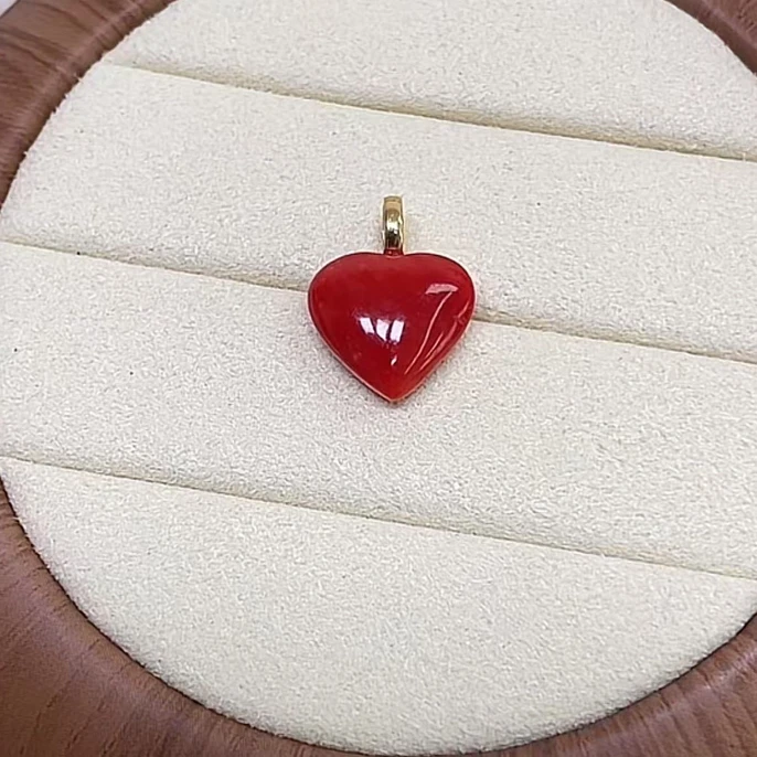 精品天然珊瑚立体爱心吊坠