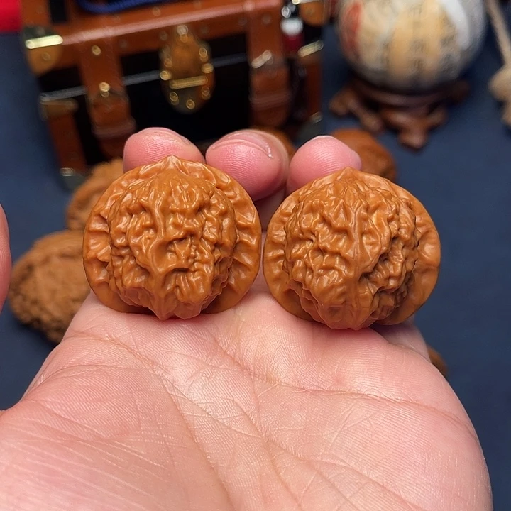 文玩核桃把件35瓷娃娃