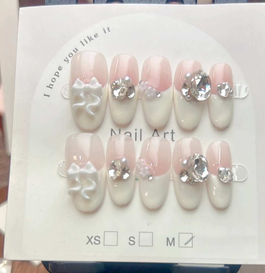 纯手工白色法式配大钻高定美甲穿戴甲送工具包