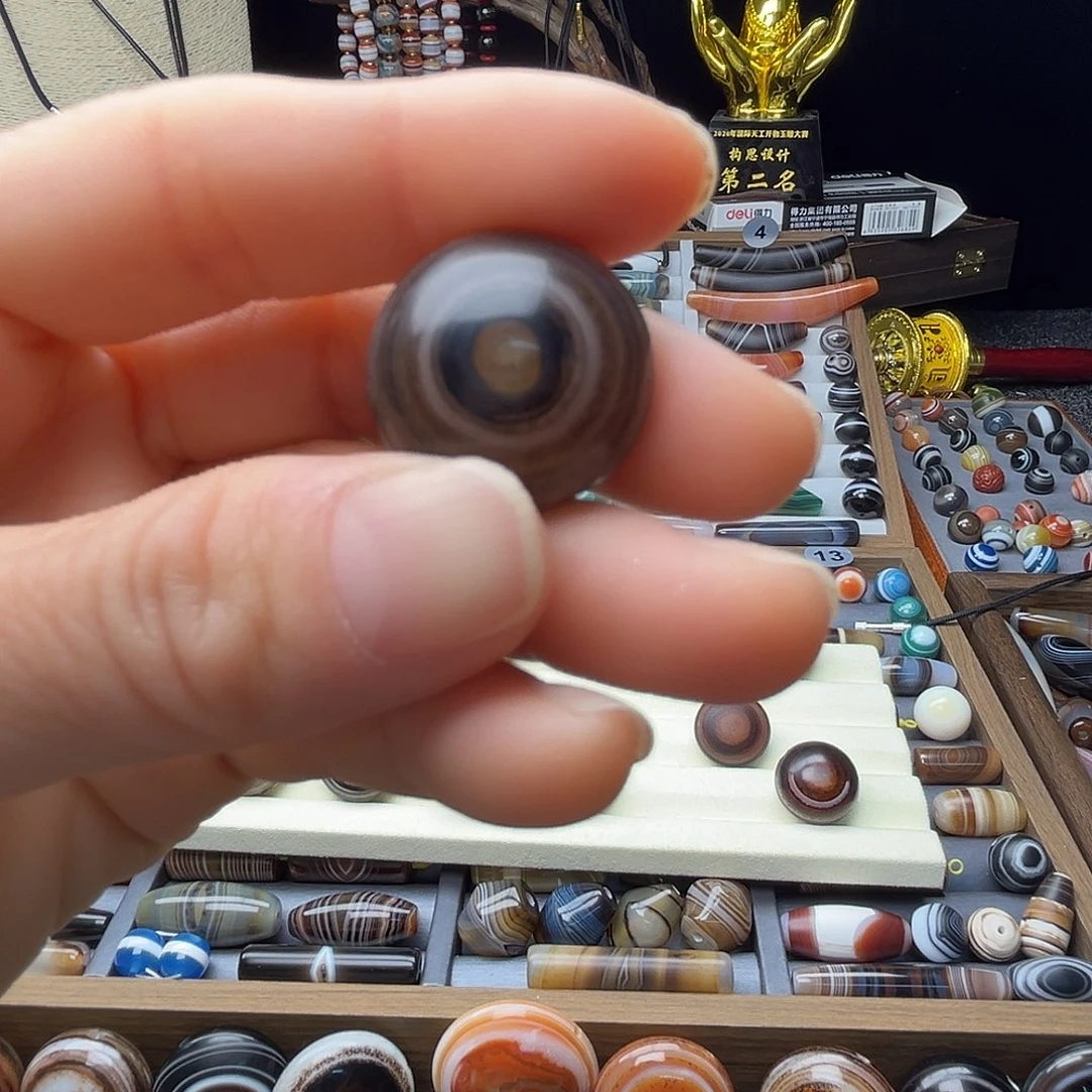 玛瑙/玉髓未镶嵌珠宝半成品