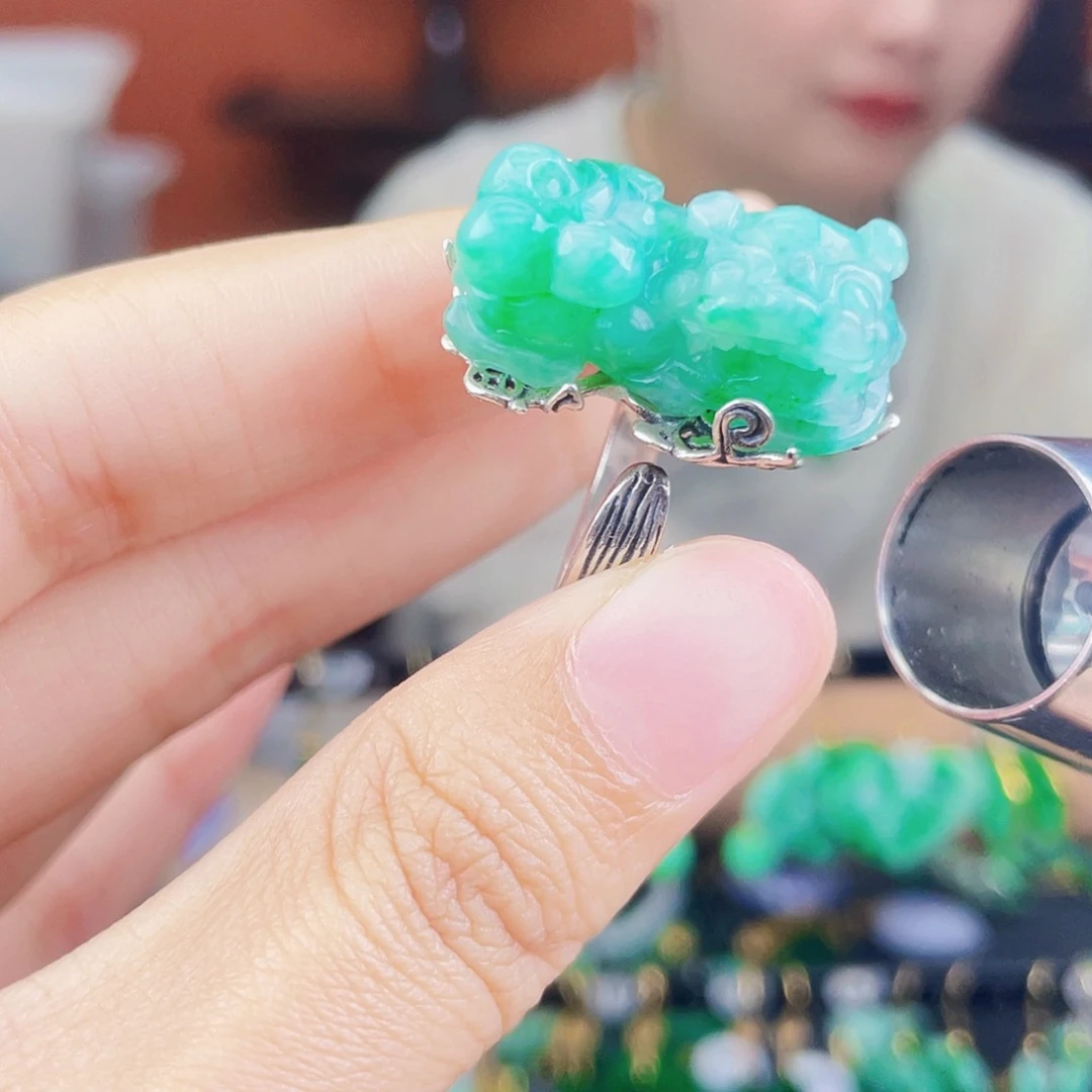 翡翠戒指银S925镶嵌饰品