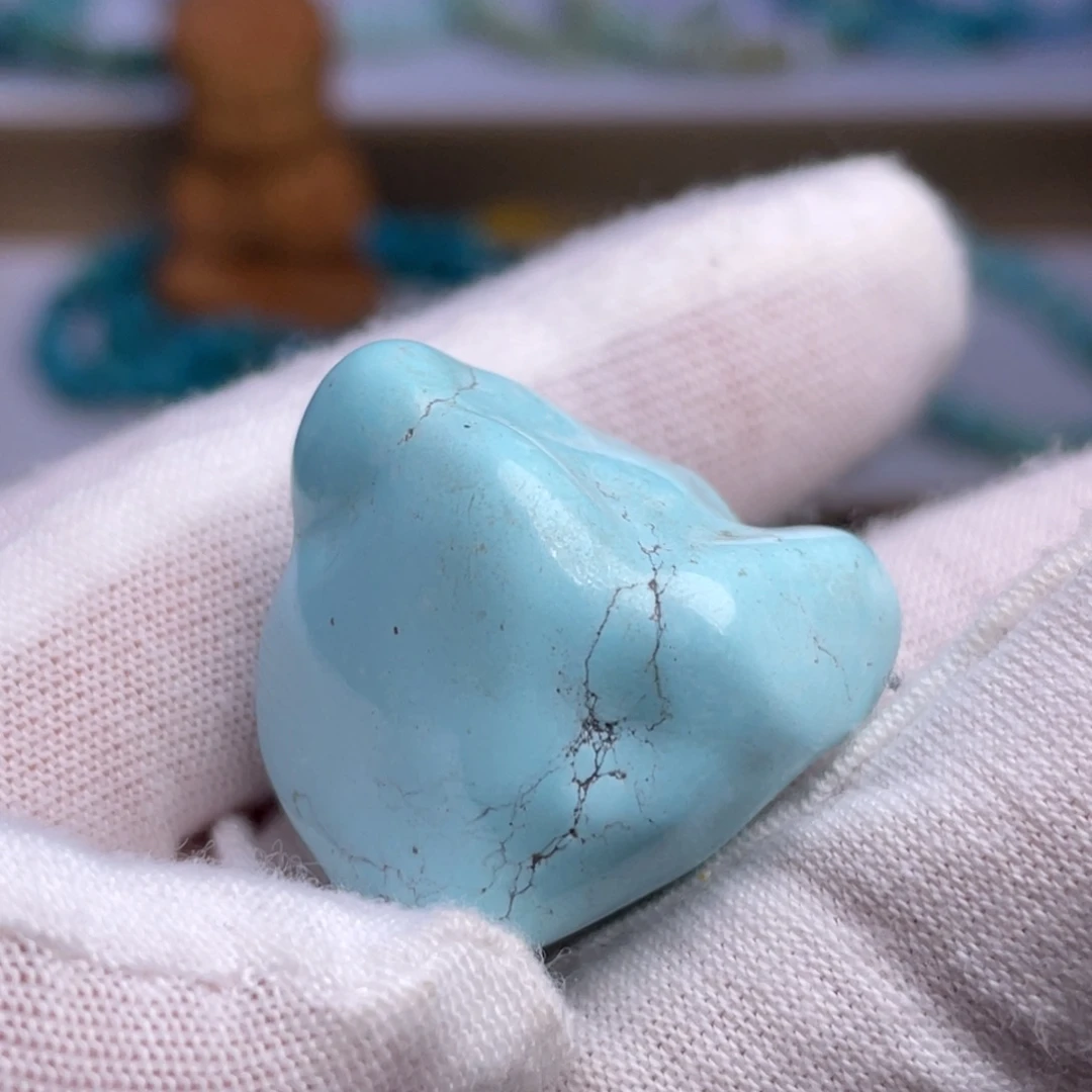 绿松石未镶嵌珠宝奇石