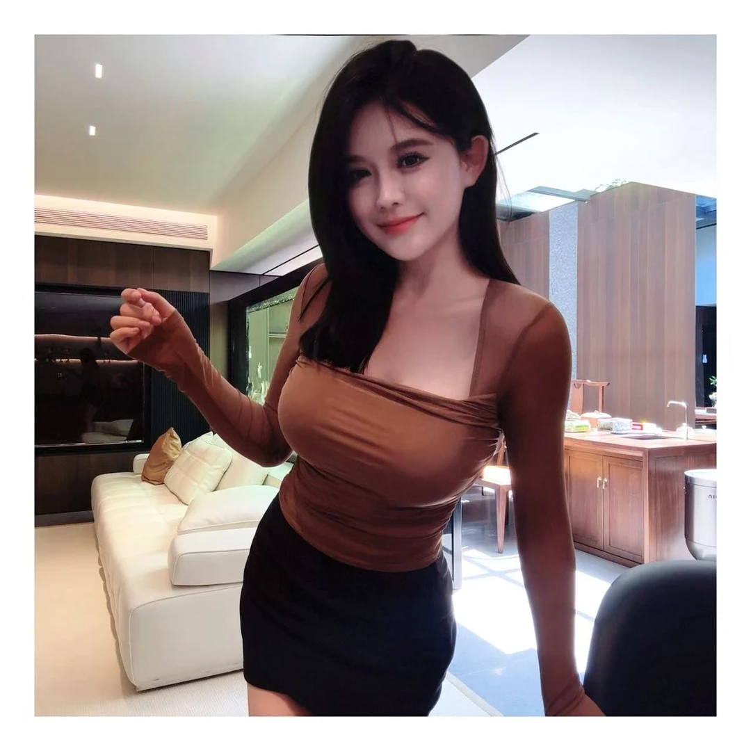 素影流纱 纯欲性感优雅网纱简约气质高级显瘦大码方领上衣G273