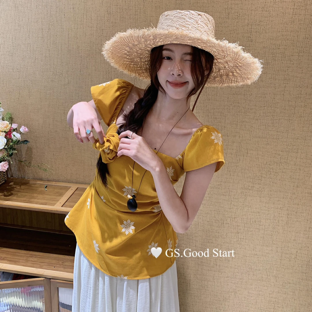 GS.GOODSTART韩系温柔风小清新上衣法式复古方领泡泡袖收腰小衫