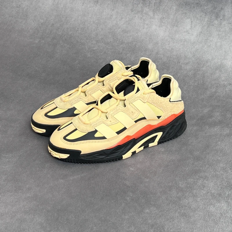 ADIDAS休闲鞋FX0363