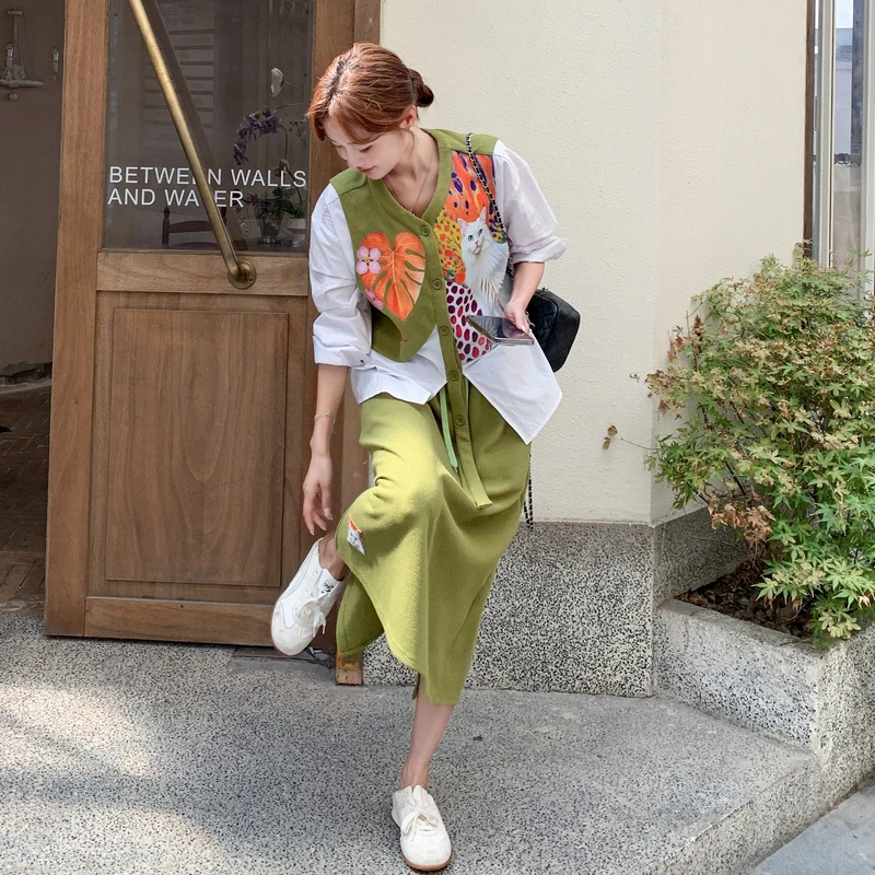 设计感森系印花拼接套装裙女2025年春秋新款V领上衣半身裙两件套