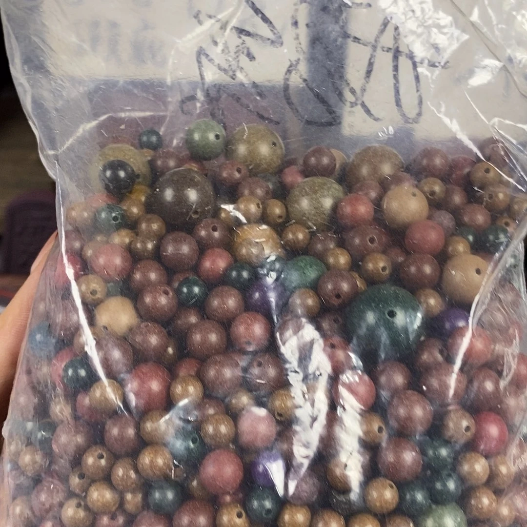 泥塑多尺寸混合多宝珠100g瑕疵