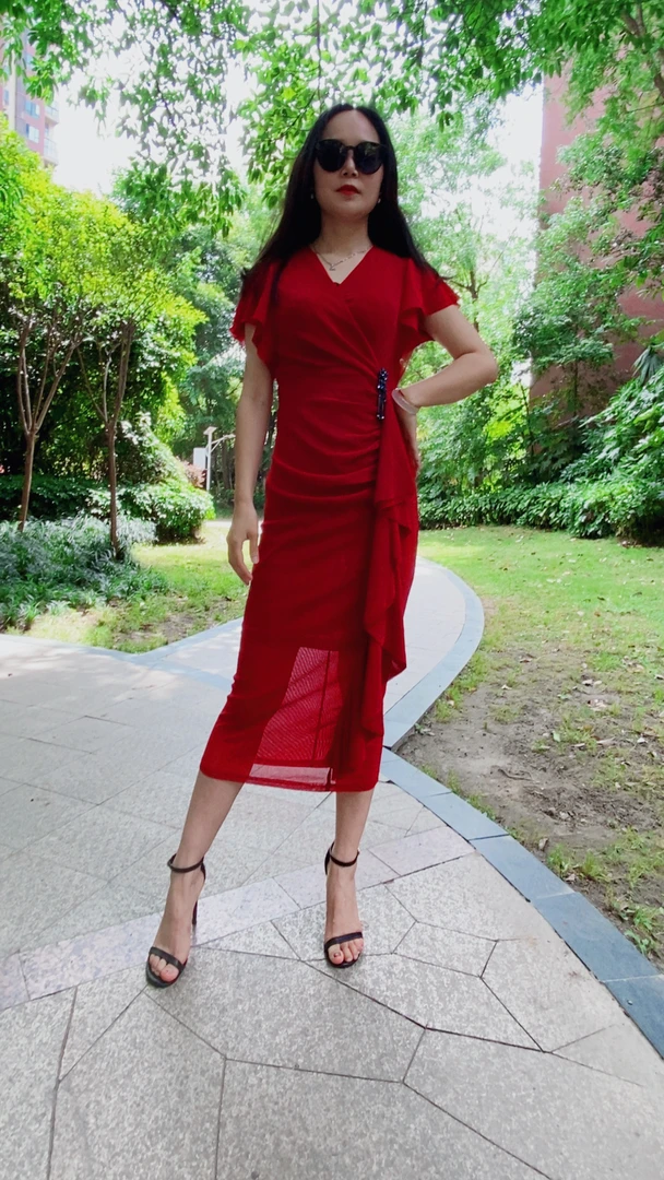 气质显瘦网纱弹力修身连衣裙