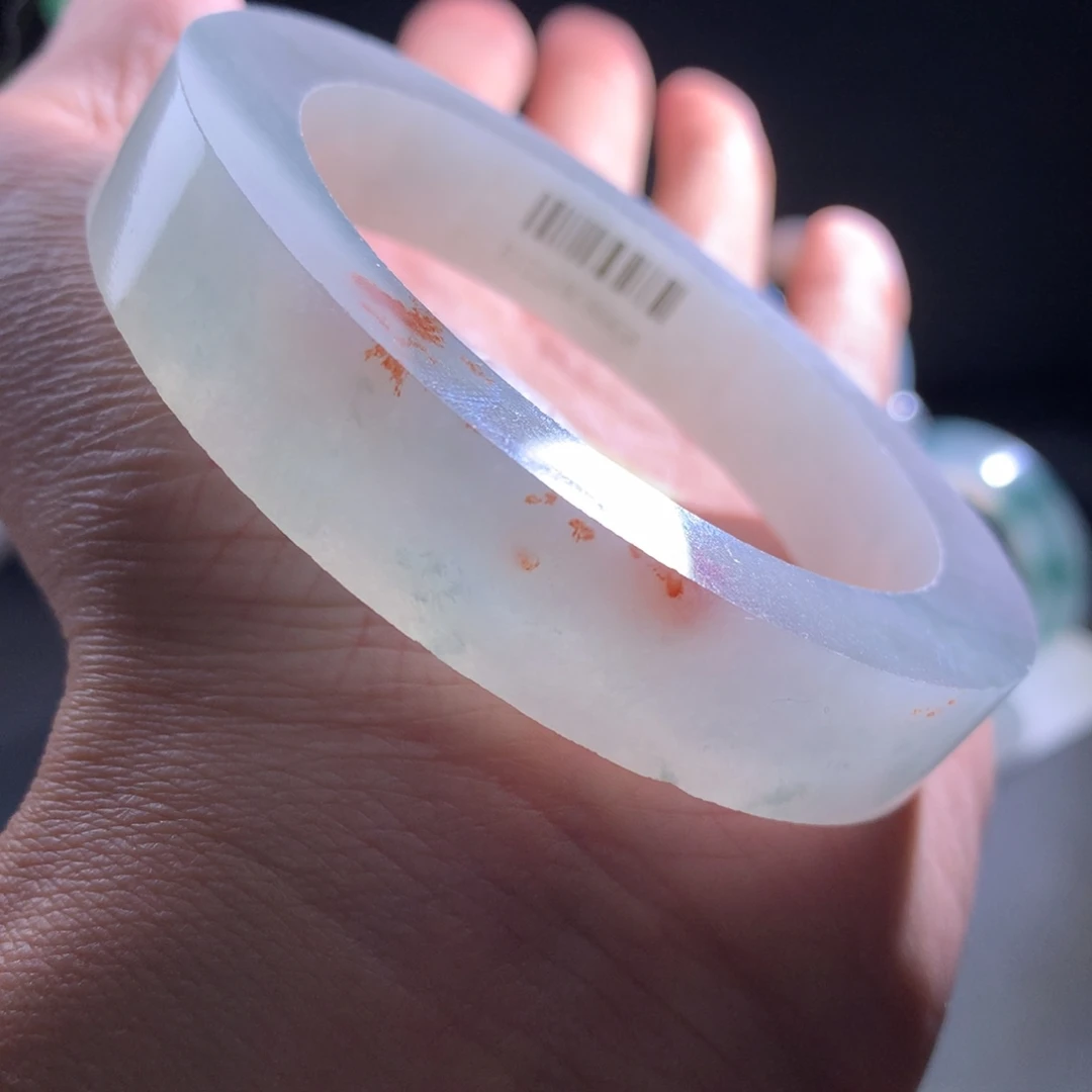 定制翡翠未镶嵌手镯