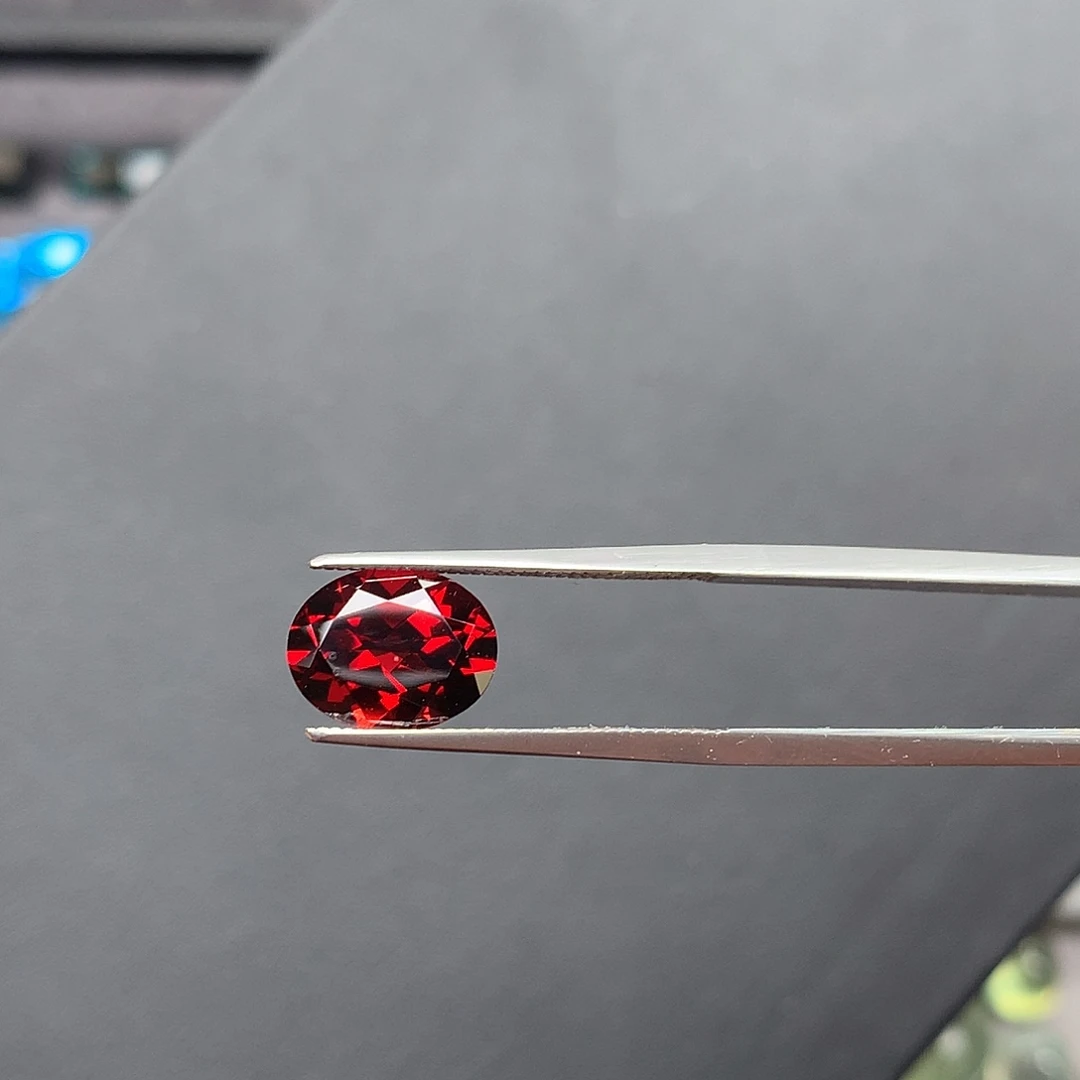 裸石未镶嵌石榴石8*10