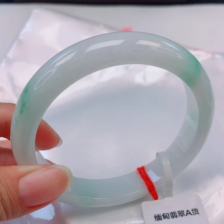 未镶嵌手镯翡翠61圈
