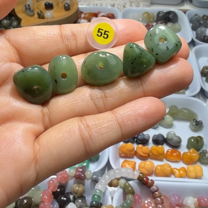 和田玉未镶嵌珠宝半成品