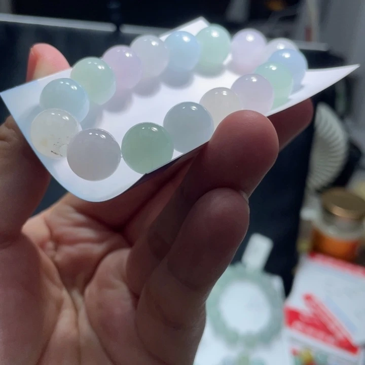 定制翡翠未镶嵌翡翠卡12左右