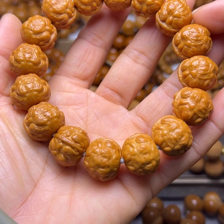 吊坠橄榄核聚宝盆