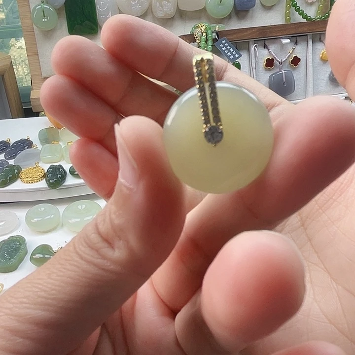 和田玉银S925镀金镶嵌吊坠(不含链)