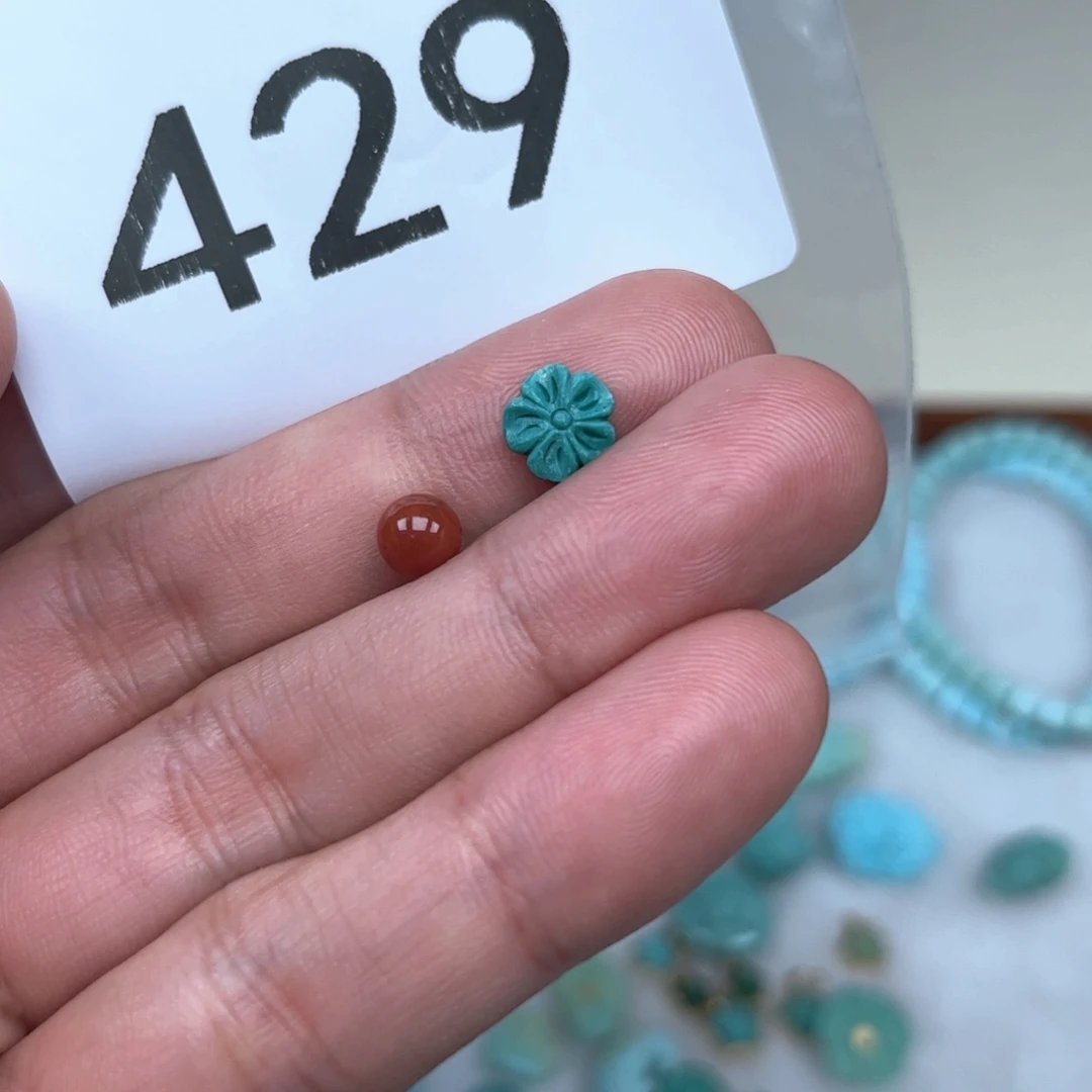 南红玛瑙未镶嵌珠宝奇石