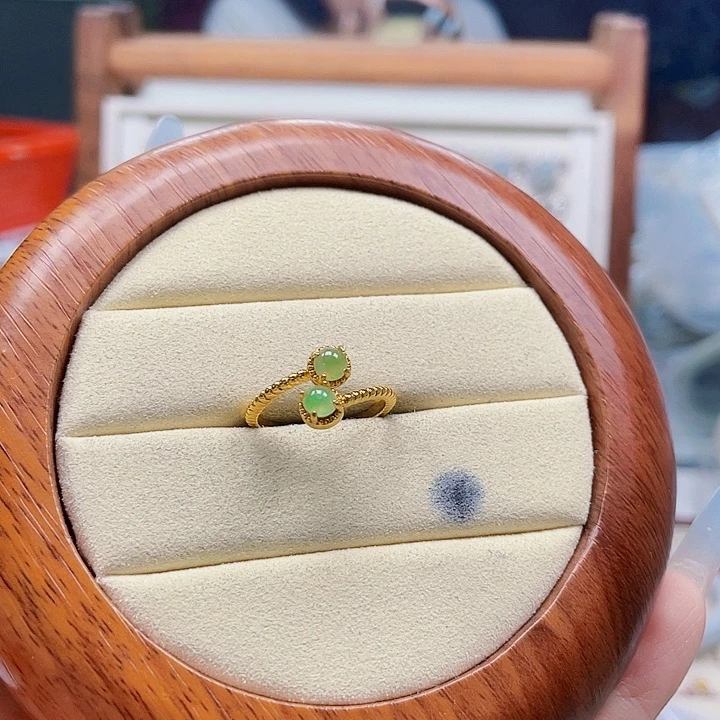 翡翠未镶嵌颈饰天然翡翠Ａ货