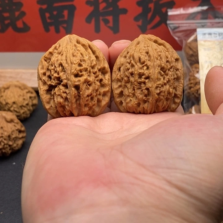 美***️吊坠文玩核桃南疆